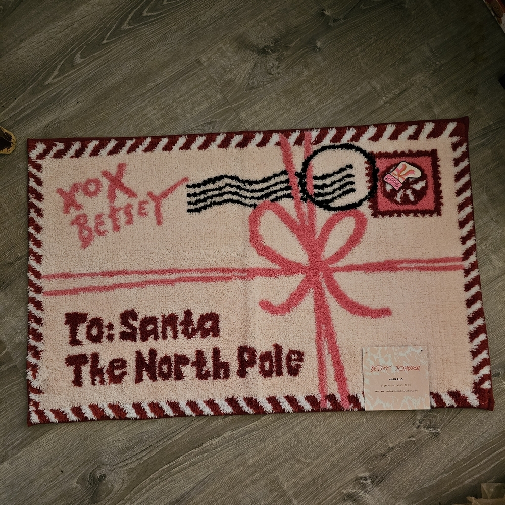 Betsey Johnson "Letter to Santa" bath rug - Picture 5 of 9